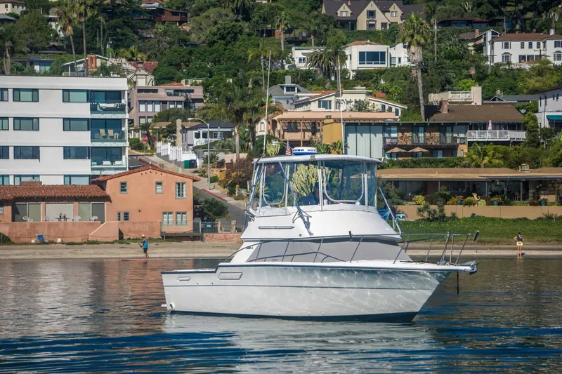 Slide: The Image of Tiara 3300 Flybridge 1989 - 2