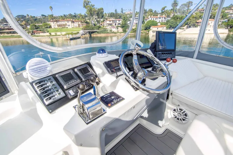 Slide: The Image of Tiara 3300 Flybridge 1989 - 13