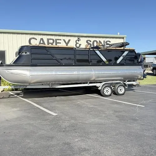 Slide: The Image of Veranda VX22RC Premium Pontoon/Tritoon 2026 - 23