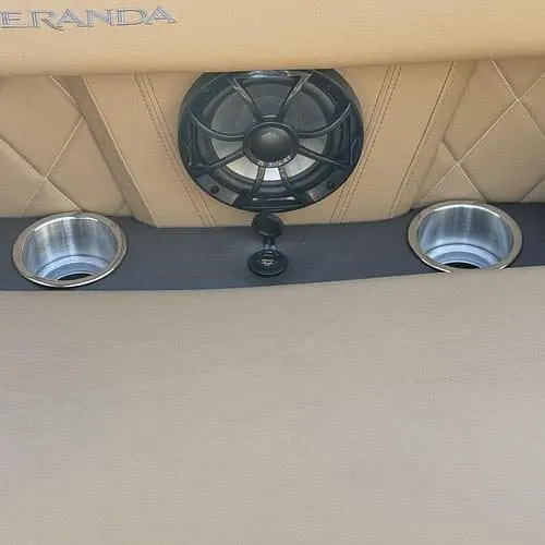 Slide: The Image of Veranda VX22RC Premium Pontoon/Tritoon 2026 - 15