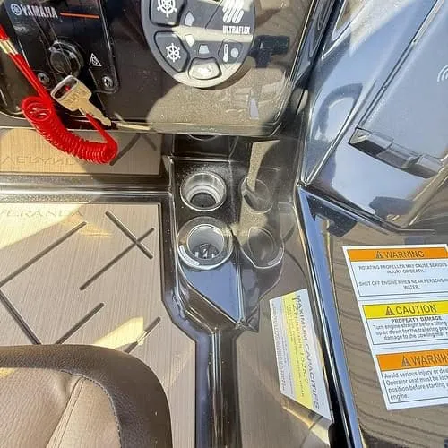 Slide: The Image of Veranda VX22RC Premium Pontoon/Tritoon 2026 - 22