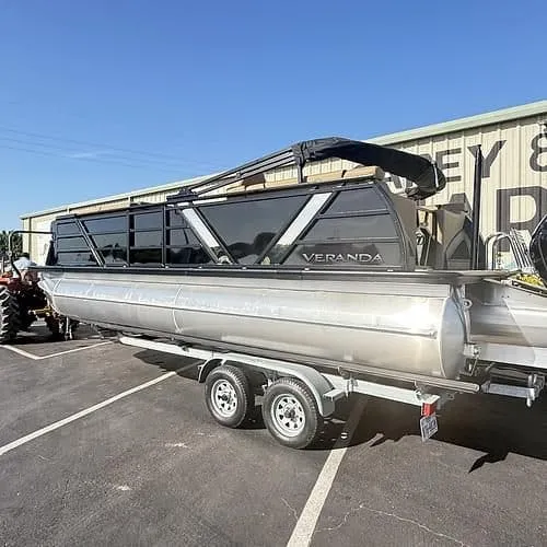 Slide: The Image of Veranda VX22RC Premium Pontoon/Tritoon 2026 - 27