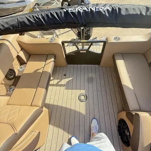 Slide: The Image of Veranda VX22RC Premium Pontoon/Tritoon 2026 - 12