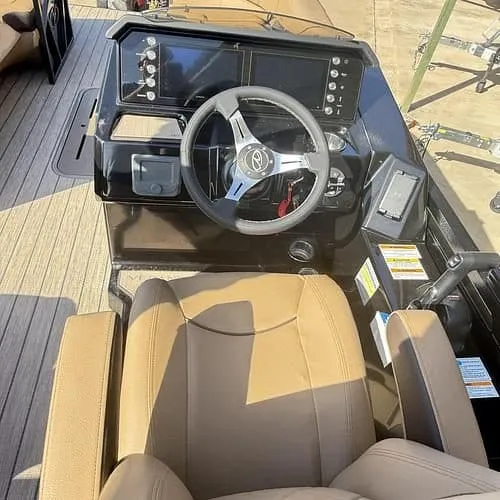 Slide: The Image of Veranda VX22RC Premium Pontoon/Tritoon 2026 - 16