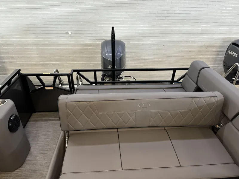 Slide: The Image of Veranda VX25DCVL Premium 2026 - 5