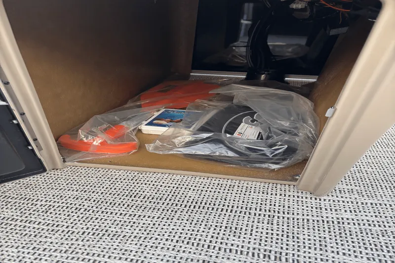 Slide: The Image of SunCatcher G3 SELECT 320RC 2023 - 27