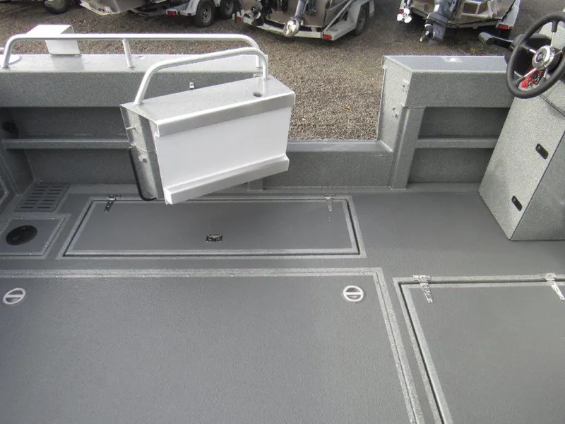 Slide: The Image of North River SEAHAWK OS 3100 SXL 2026 - 11