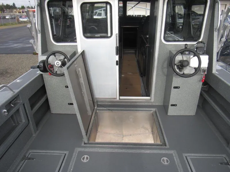 Slide: The Image of North River SEAHAWK OS 3100 SXL 2026 - 12