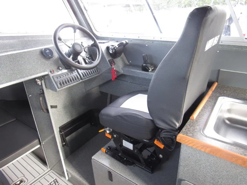 Slide: The Image of North River SEAHAWK OS 3100 SXL 2026 - 16