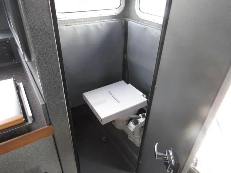 Slide: The Image of North River SEAHAWK OS 3100 SXL 2026 - 23