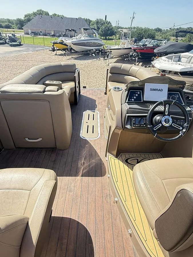 Slide: The Image of Veranda VX25RC Pontoon/Tritoon 2019 - 1
