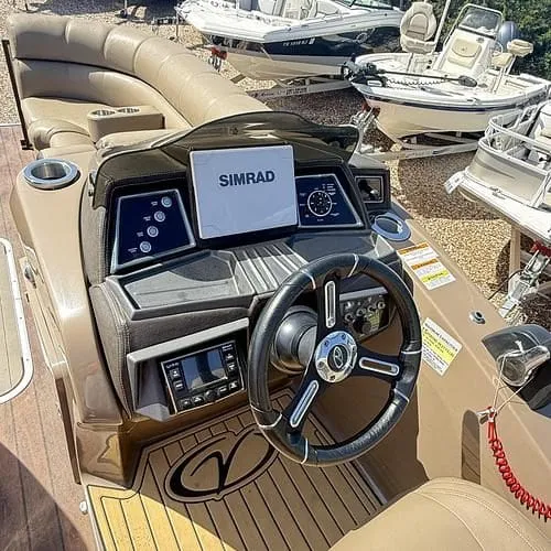 Slide: The Image of Veranda VX25RC Pontoon/Tritoon 2019 - 22