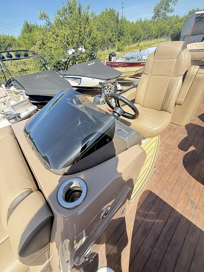 Slide: The Image of Veranda VX25RC Pontoon/Tritoon 2019 - 6