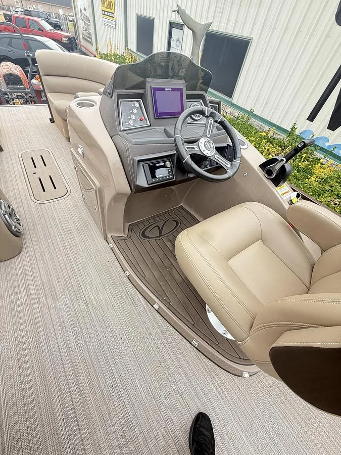 Slide: The Image of Veranda VTX25VLC Pontoon/Tritoon 2023 - 7