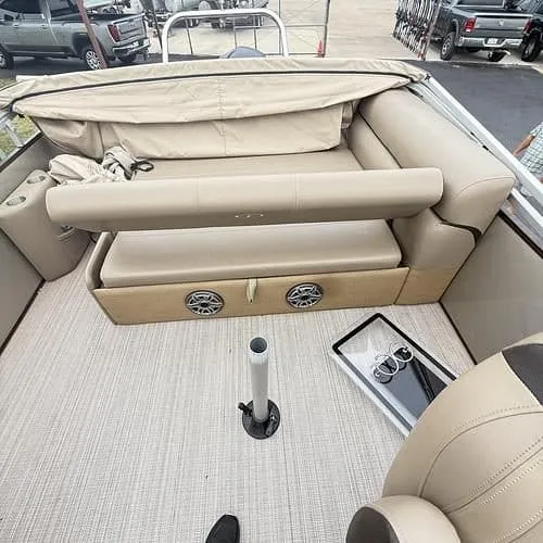 Slide: The Image of Veranda VTX25VLC Pontoon/Tritoon 2023 - 20