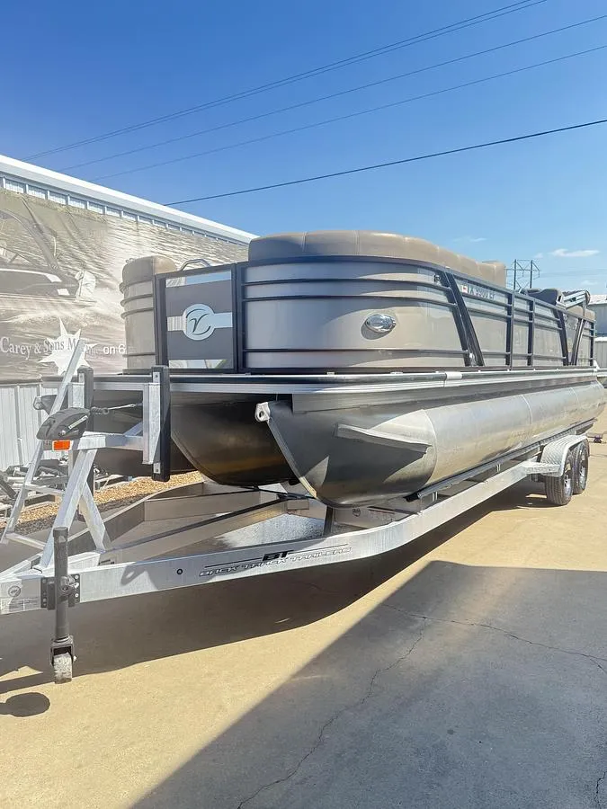Slide: The Image of Veranda VTX25VLC Pontoon/Tritoon 2023 - 2