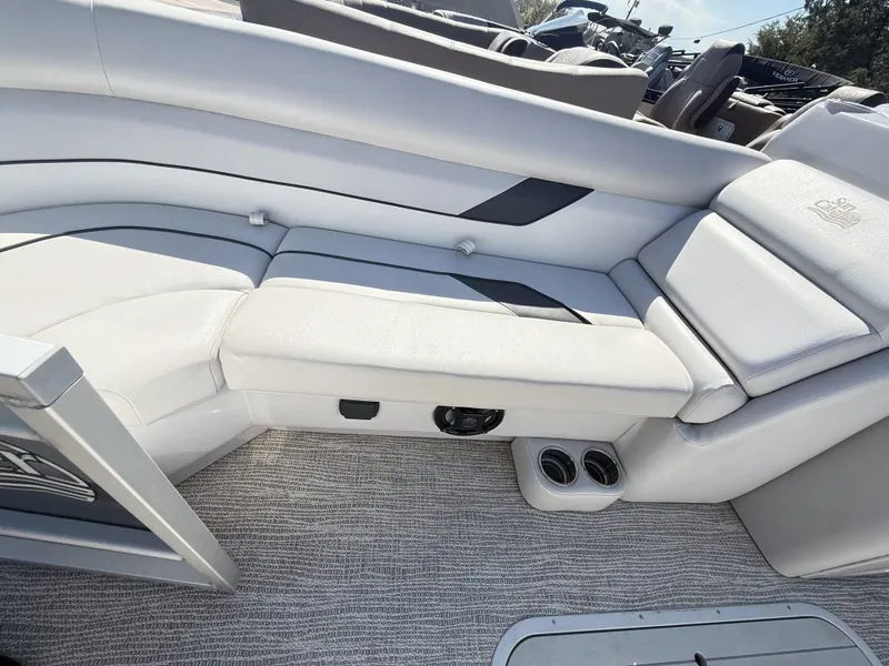 Slide: The Image of G3 322 SS SALTWATER SERIES Pontoon Pontoon/Tritoon Tritoon XL Package 2021 - 10