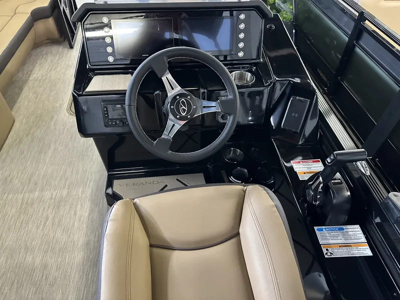 Slide: The Image of Veranda VX235RC Pontoon 2026 - 4
