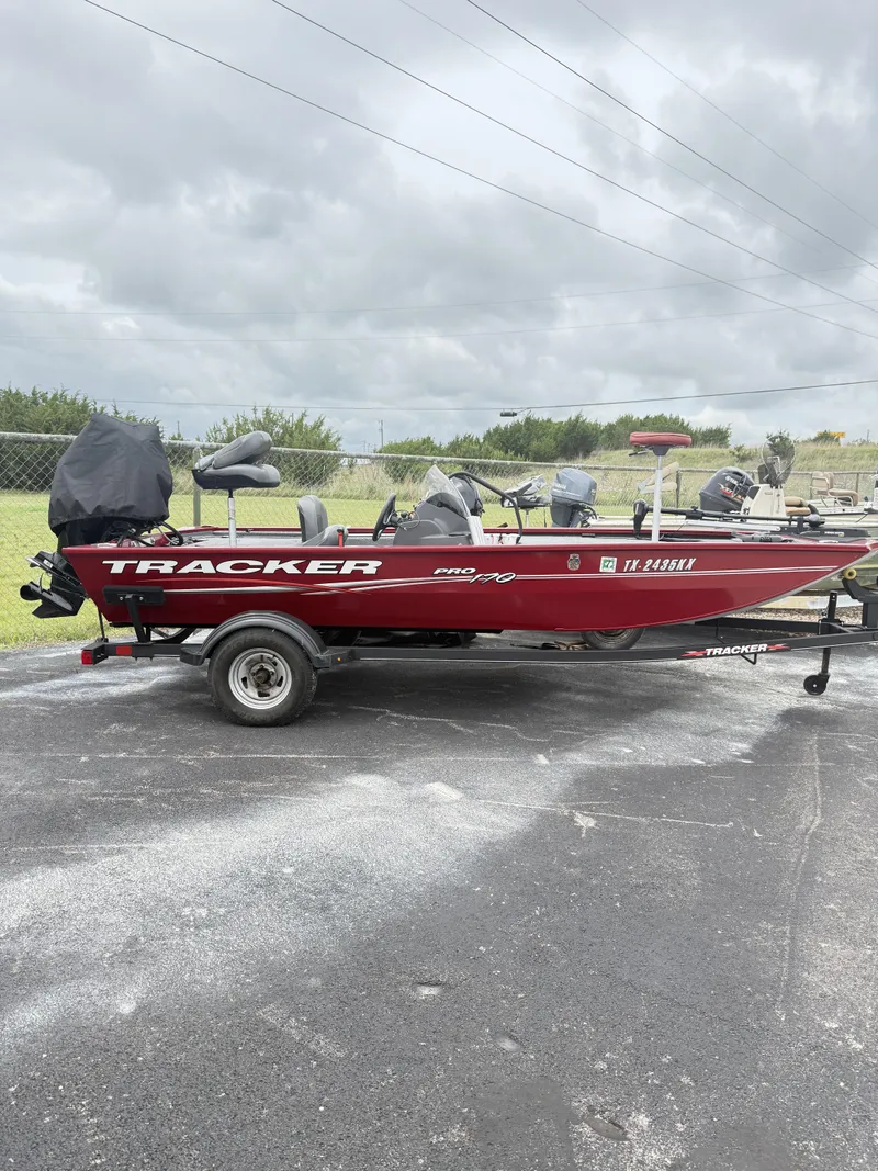 Slide: The Image of Tracker Boats PRO 170 Bass/Fishing Bass/Fishing Boat Fishing Tracker/Tahoe 2023 - 19