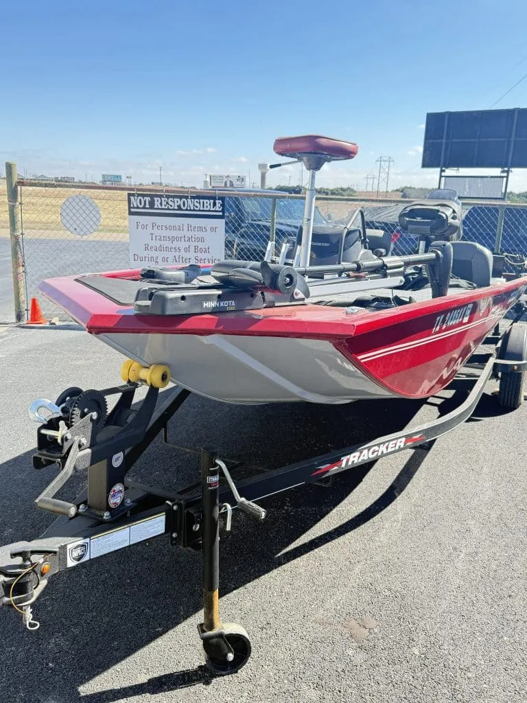 Slide: The Image of Tracker Boats PRO 170 Bass/Fishing Bass/Fishing Boat Fishing Tracker/Tahoe 2023 - 2
