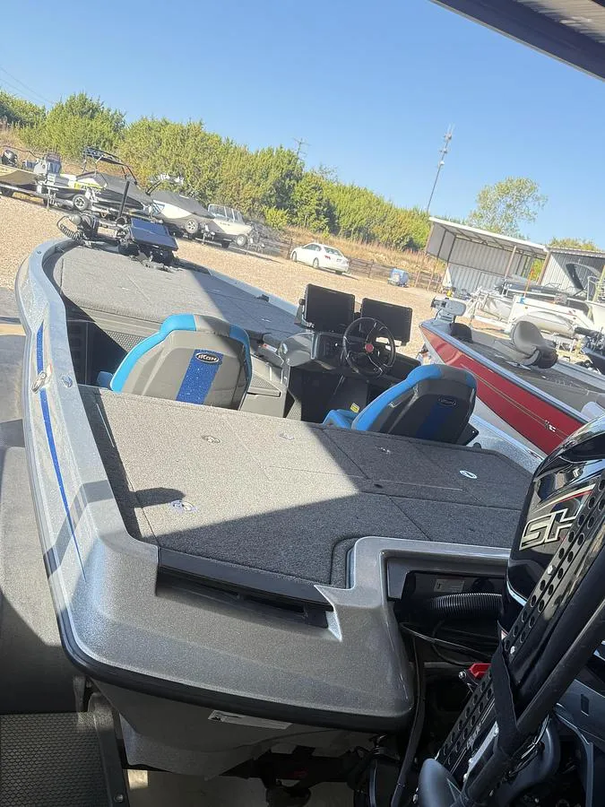 Slide: The Image of Ikon LX 21 Bass/Fishing Bass/Fishing Boat Fishing Crappie 2024 - 19