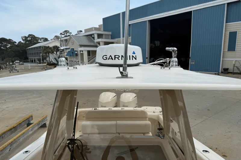 Slide: The Image of Grady-White 271 CANYON 2021 - 14