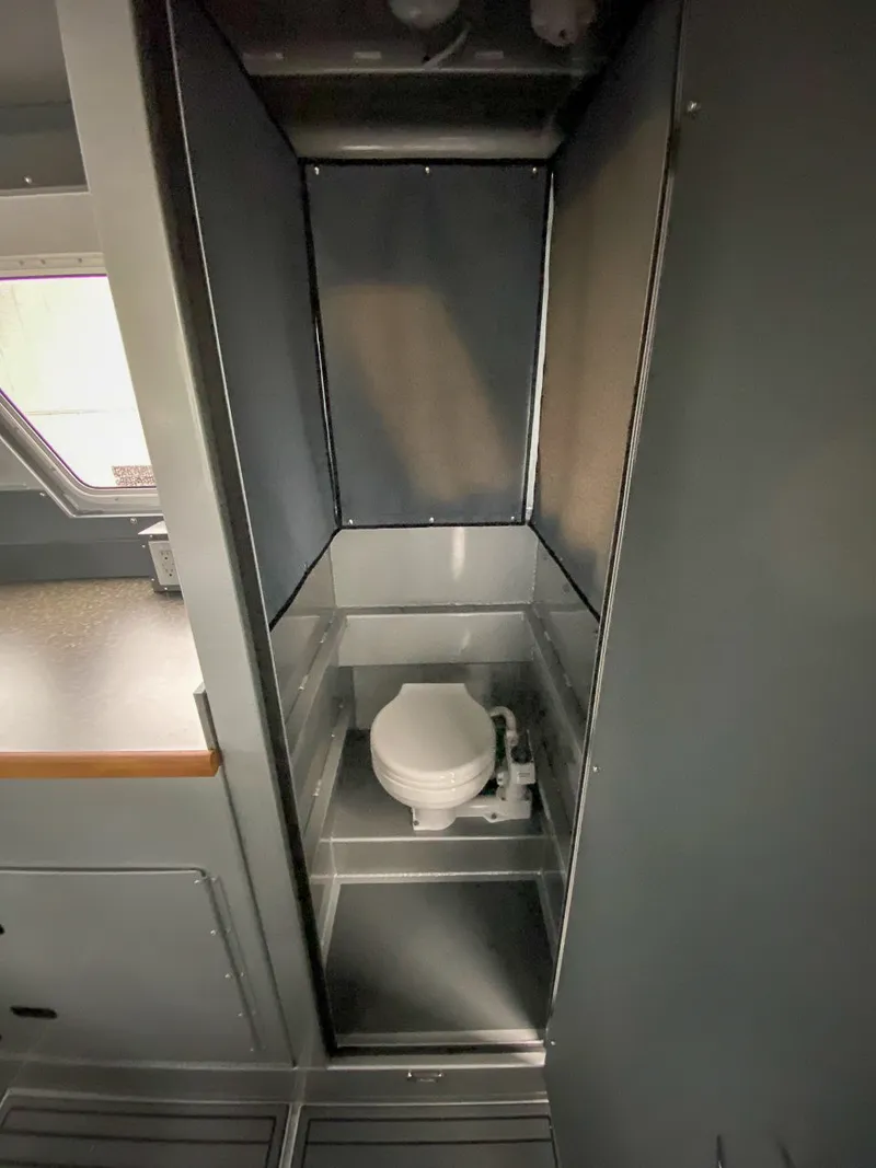 Slide: The Image of North River 2900 SXL 2026 - 14