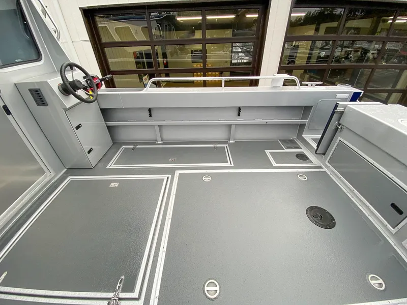 Slide: The Image of North River 2900 SXL 2026 - 17