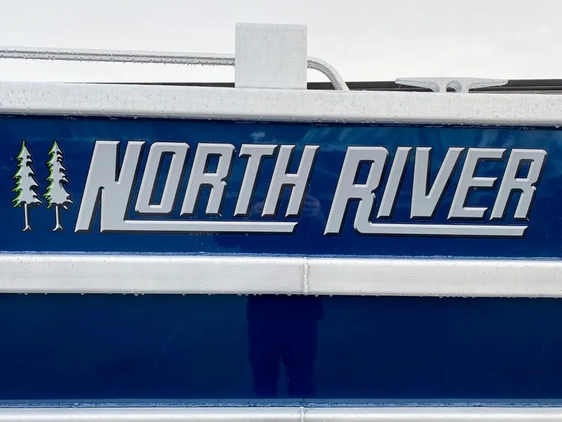 Slide: The Image of North River 2900 SXL 2026 - 26