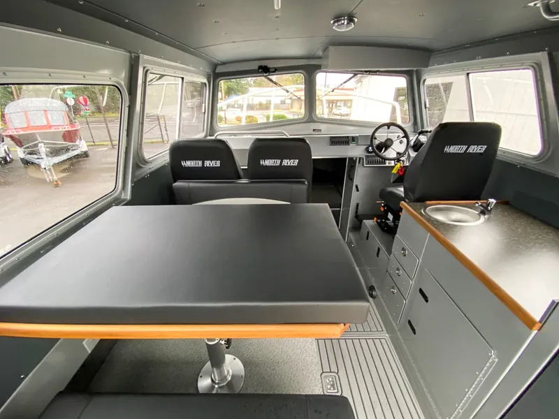 Slide: The Image of North River 2900 SXL 2026 - 8