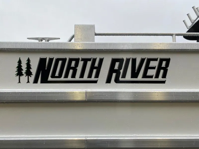 Slide: The Image of North River Seahawk 2900 SXL 2026 - 25