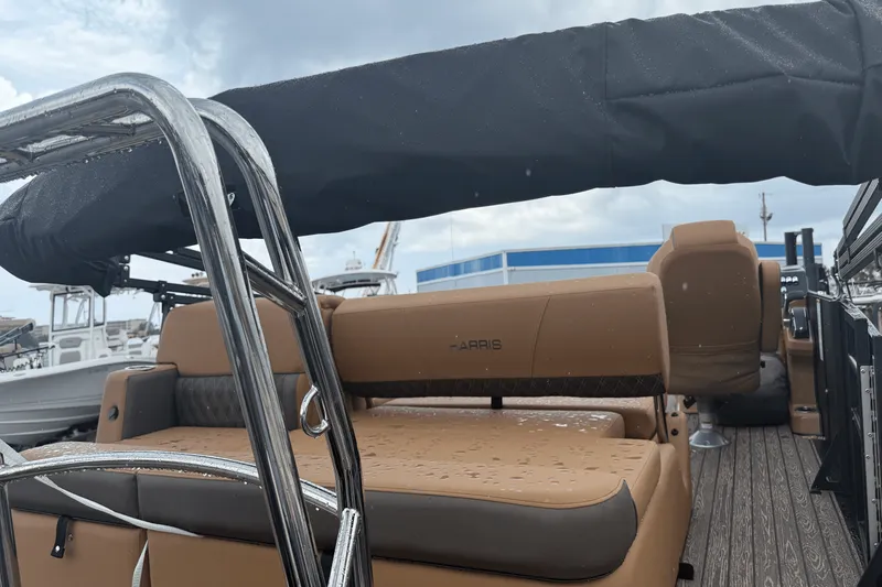 Slide: The Image of Harris Cruiser 230 2026 - 9