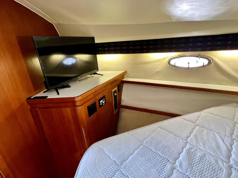 Slide: The Image of Tiara 3700 Open 2000 - 33