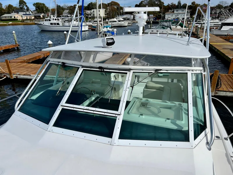 Slide: The Image of Tiara 3700 Open 2000 - 17