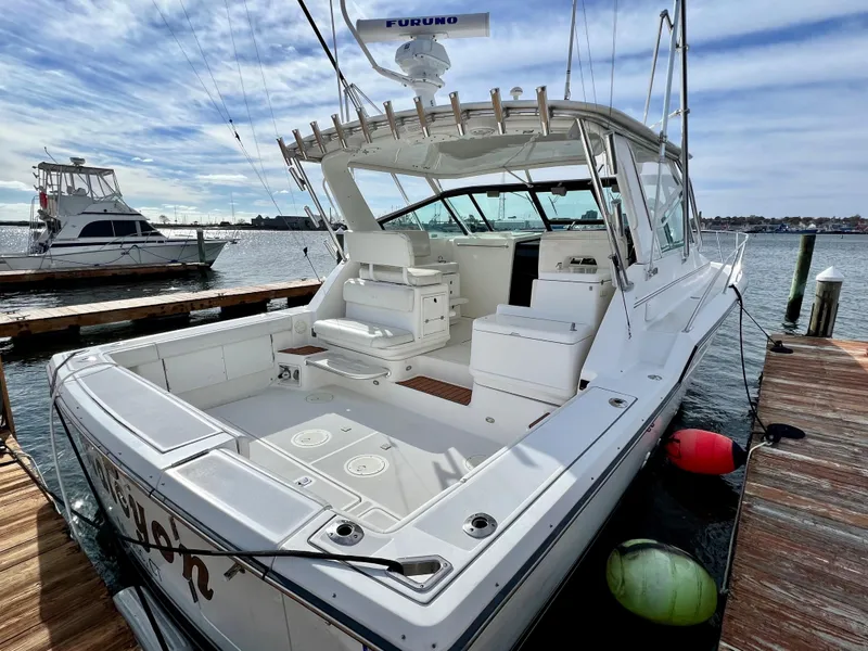 Slide: The Image of Tiara 3700 Open 2000 - 7