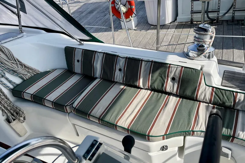 Slide: The Image of Beneteau Oceanis Clipper 423 2005 - 4