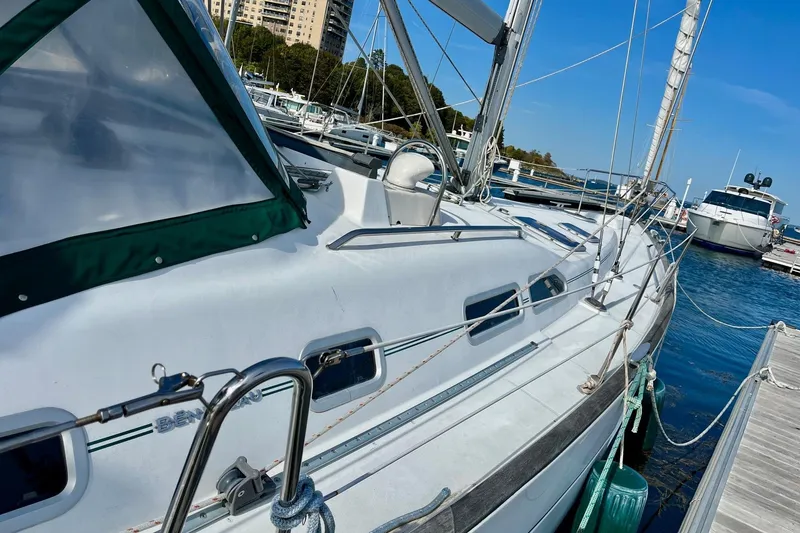 Slide: The Image of Beneteau Oceanis Clipper 423 2005 - 7