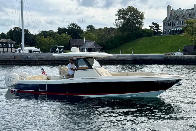 Slide: The Image of Chris-Craft Catalina 34 2019 - 3