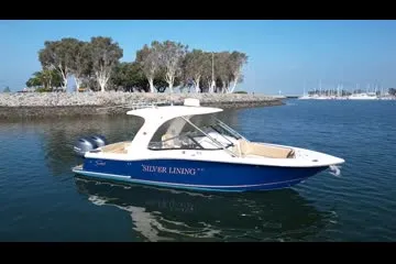 Slide: The Image of Scout 275 Dorado 2017 - 25