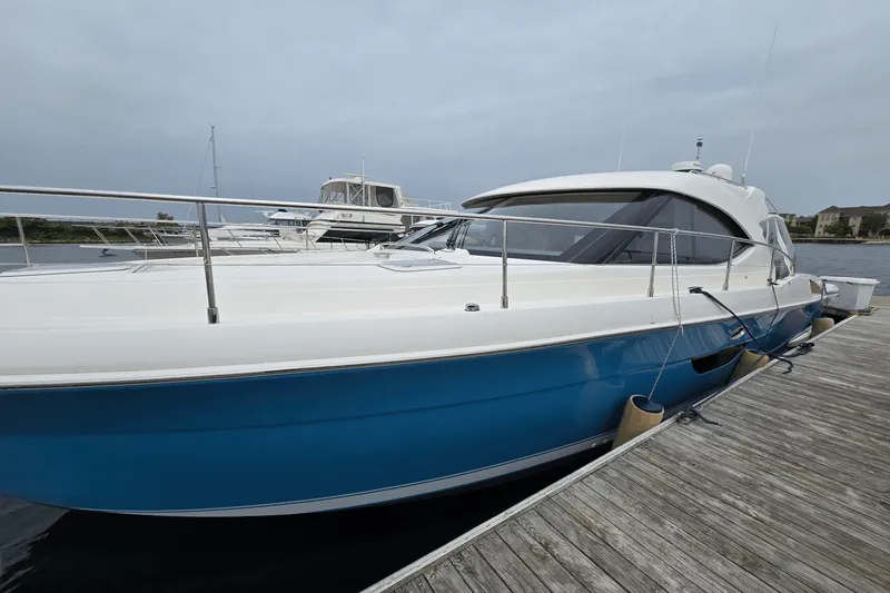 Slide: The Image of Riviera 4400 SPORT YACHT 2009 - 3