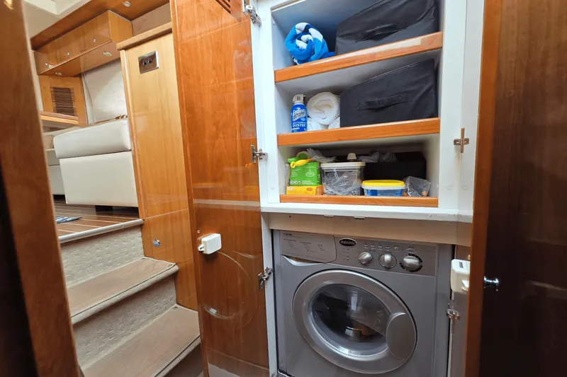 Slide: The Image of Riviera 4400 SPORT YACHT 2009 - 33