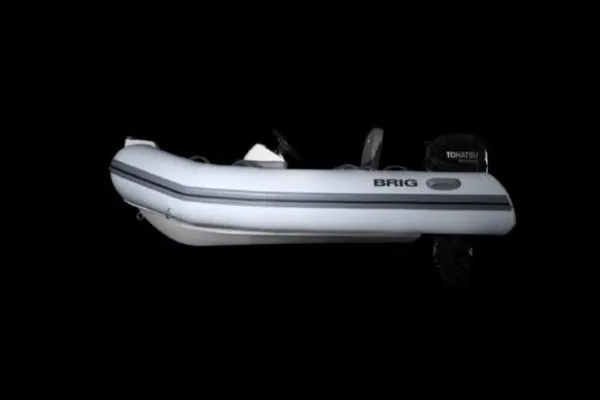 The Image of Brig Falcon 330 2027 - 0