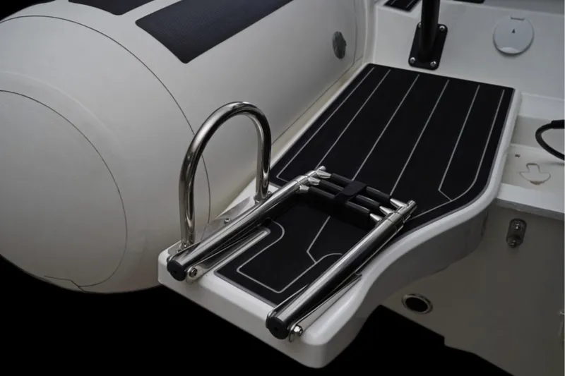 Slide: The Image of Brig Navigator 24 2027 - 13