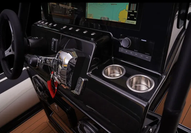 Slide: The Image of Brig Navigator 22 2027 - 7