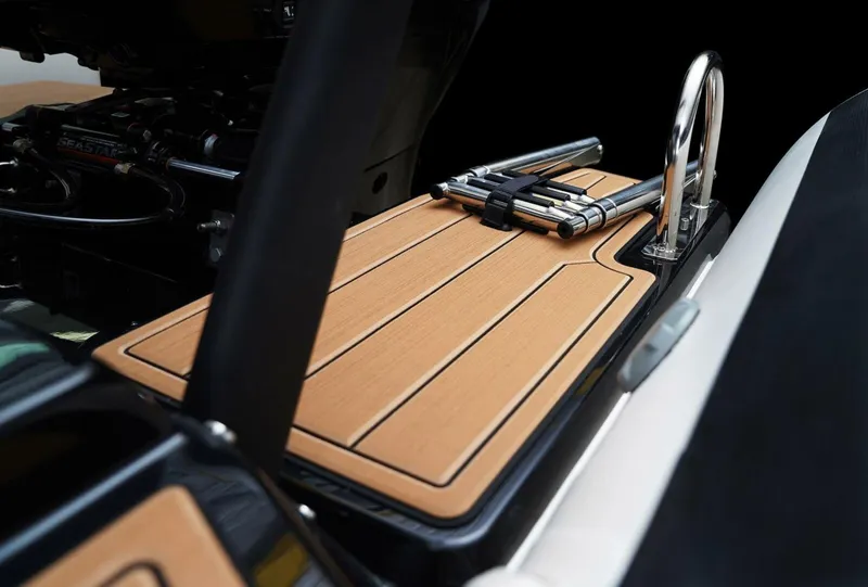 Slide: The Image of Brig Navigator 22 2027 - 14