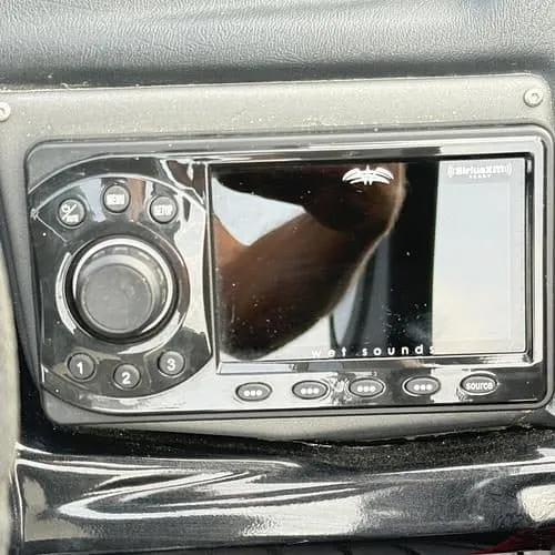 Slide: The Image of Veranda V One Tritoon 2022 - 17