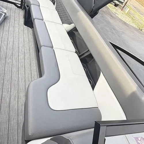 Slide: The Image of Veranda V One Tritoon 2022 - 26