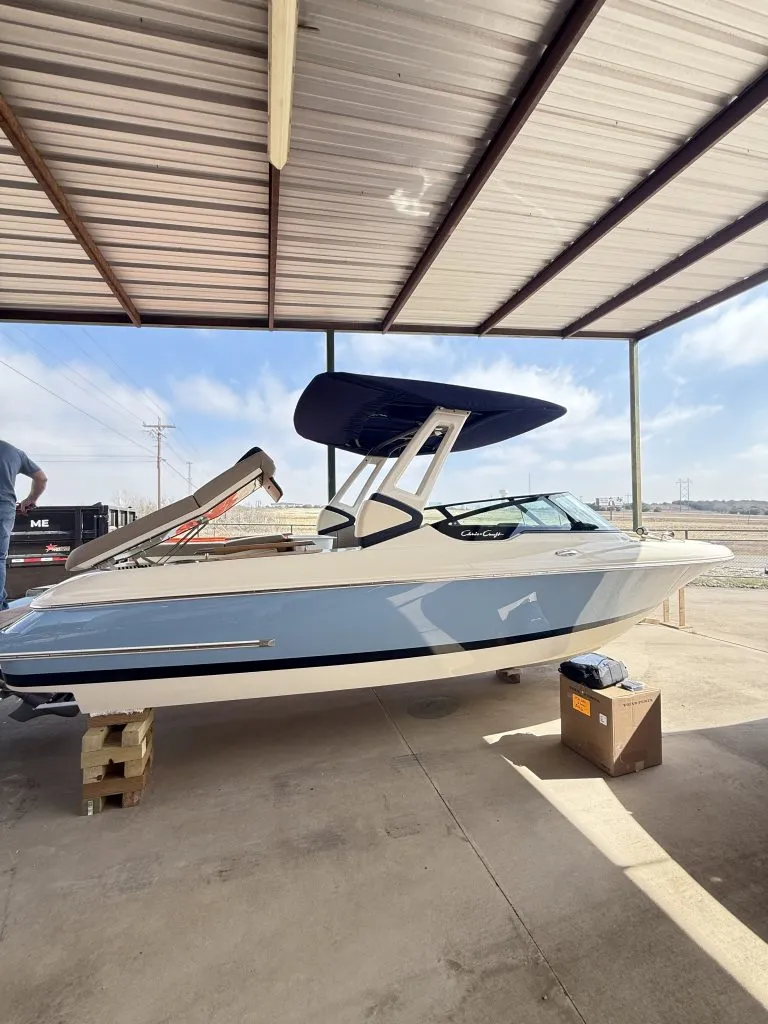 Slide: The Image of Chris-Craft SPORTSTER 25 MR 2026 - 9