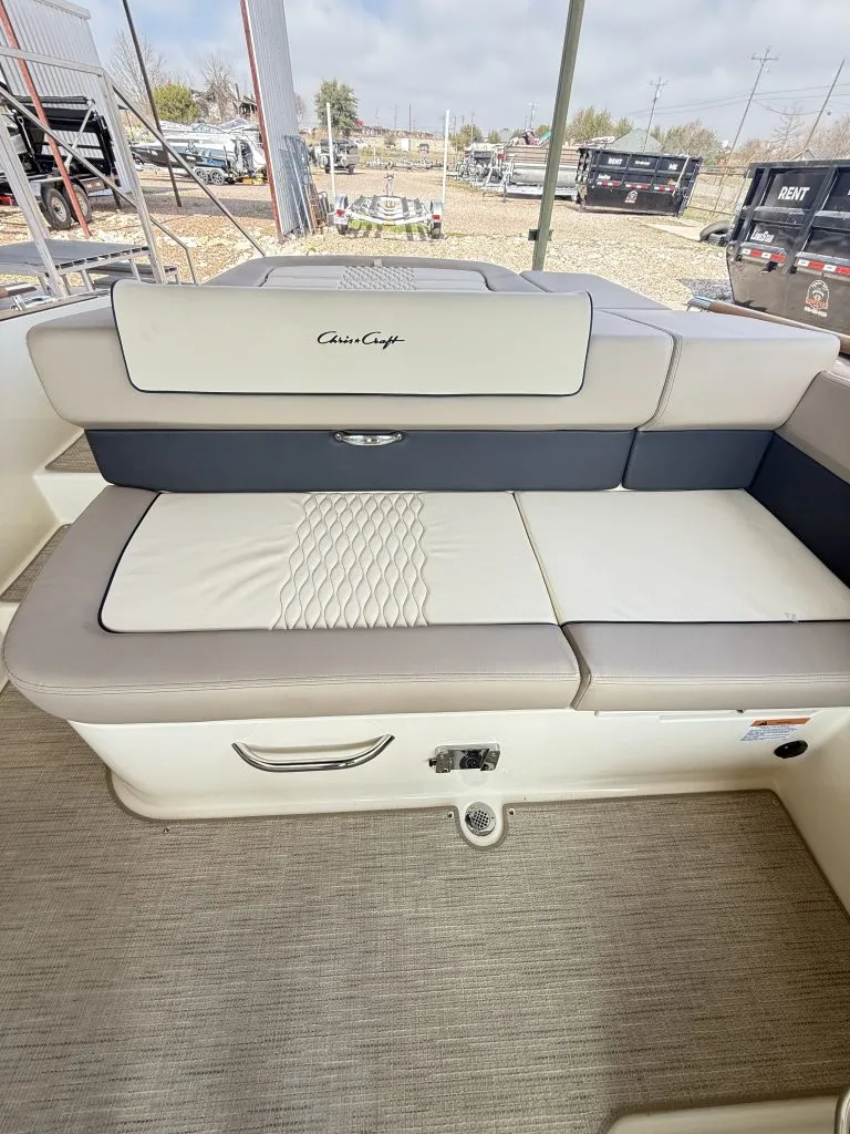 Slide: The Image of Chris-Craft SPORTSTER 25 MR 2026 - 13