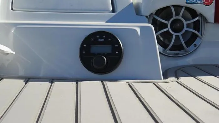 Slide: The Image of Crownline Boats 250 XSS Bowrider 2024 - 7